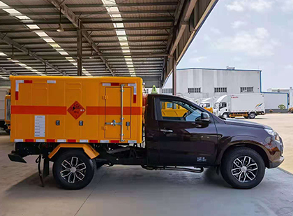 扶绥爆破器材运输车